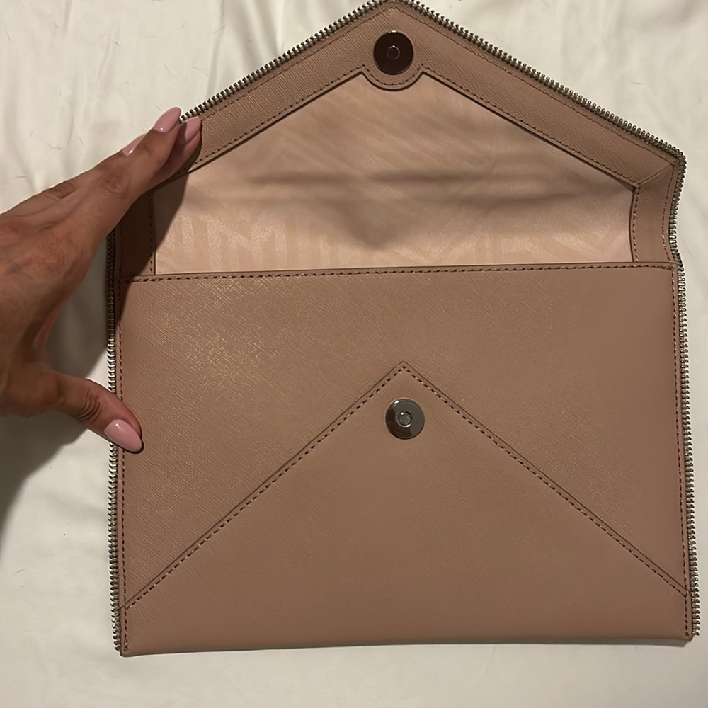 User Rebecca Minkoff clutch - Picture 2 of 3